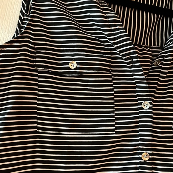 Sleeveless button down stripe shirt - Picture 2 of 4